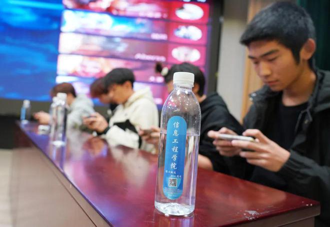 “王者”当自强！2024高新区大学生电竞大赛突围赛八强出炉(图4)