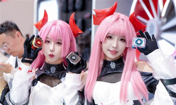 极致电竞尽在红魔！2024ChinaJoy全面展示最强电竞装备阵容(图11)