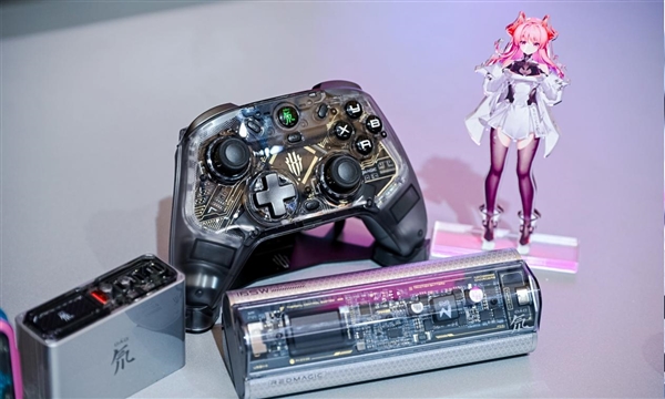 极致电竞尽在红魔！2024ChinaJoy全面展示最强电竞装备阵容(图12)