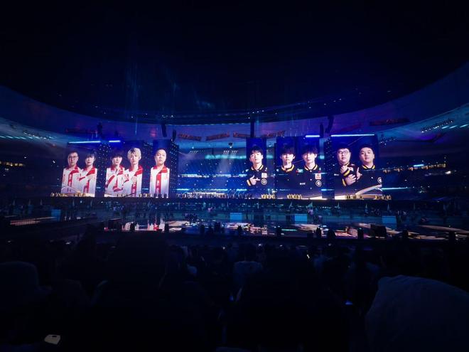 KPL年度决赛“鸟巢”首秀62万现场观众打破吉尼斯纪录(图2)