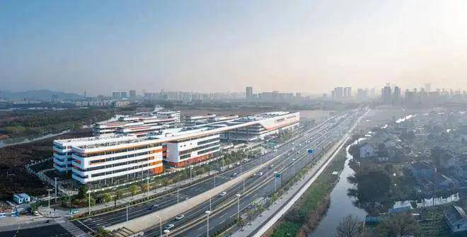 太泽之星藏湖售楼处│太泽之星(营销中心)-2025销售中心(售楼处)-楼盘欢迎您-价格户型地址环境配套交房时间电话(图16)