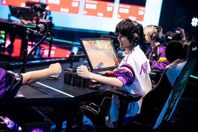 「进化者杯」终章收官：无畏契约电竞的「人才蓄水池」与「赛事实验室」(图5)