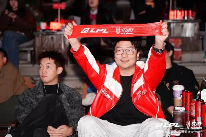 与电竞粉丝玩在一起战马如何成为「电竞第一罐」？(图2)