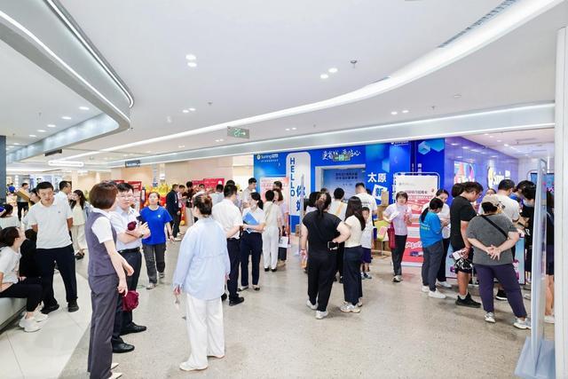 从“卖产品”到“创生态”：苏宁易购SuningMax店引领2025实体零售高质量转型(图3)