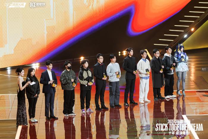 谁能规定一个FPS游戏里不该出现什么？(图12)