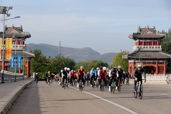 济宁：健身举步可享 赛事点燃全城(图7)