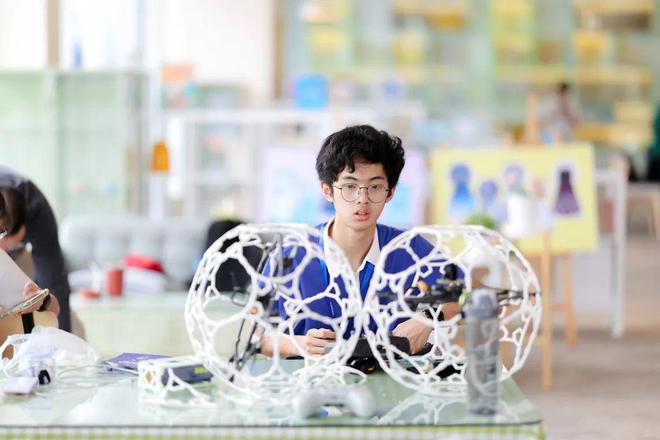 筑梦低空领航未来！2024第二十届“深南电路杯”航空模型大赛举行(图8)